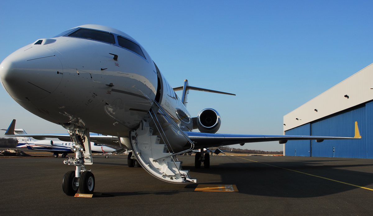 Bombardier Global private jet — acquisition advisory by Private Jet Consultants
